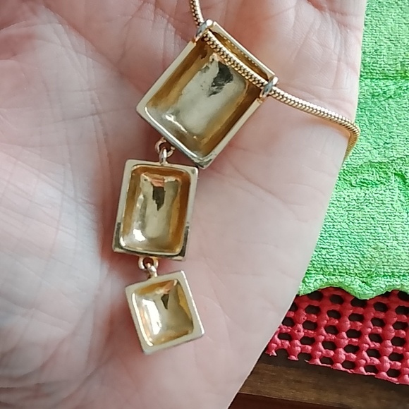 Elegant Enamel Plated Gold Necklace - Picture 10 of 11